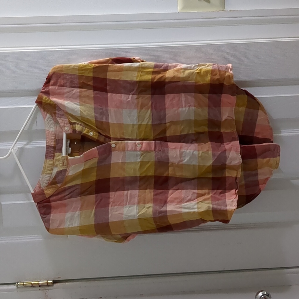 LOFT Pink Checkered short sleeve blouse, Size Small